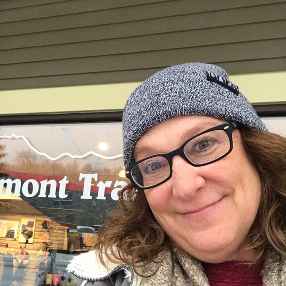 Meet your Posher, Laura - Picture 6 of 7